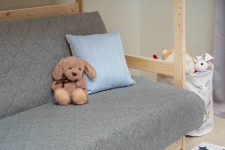 Двухъярусная кровать массив с диван-кроватью светло-серый / натуральный